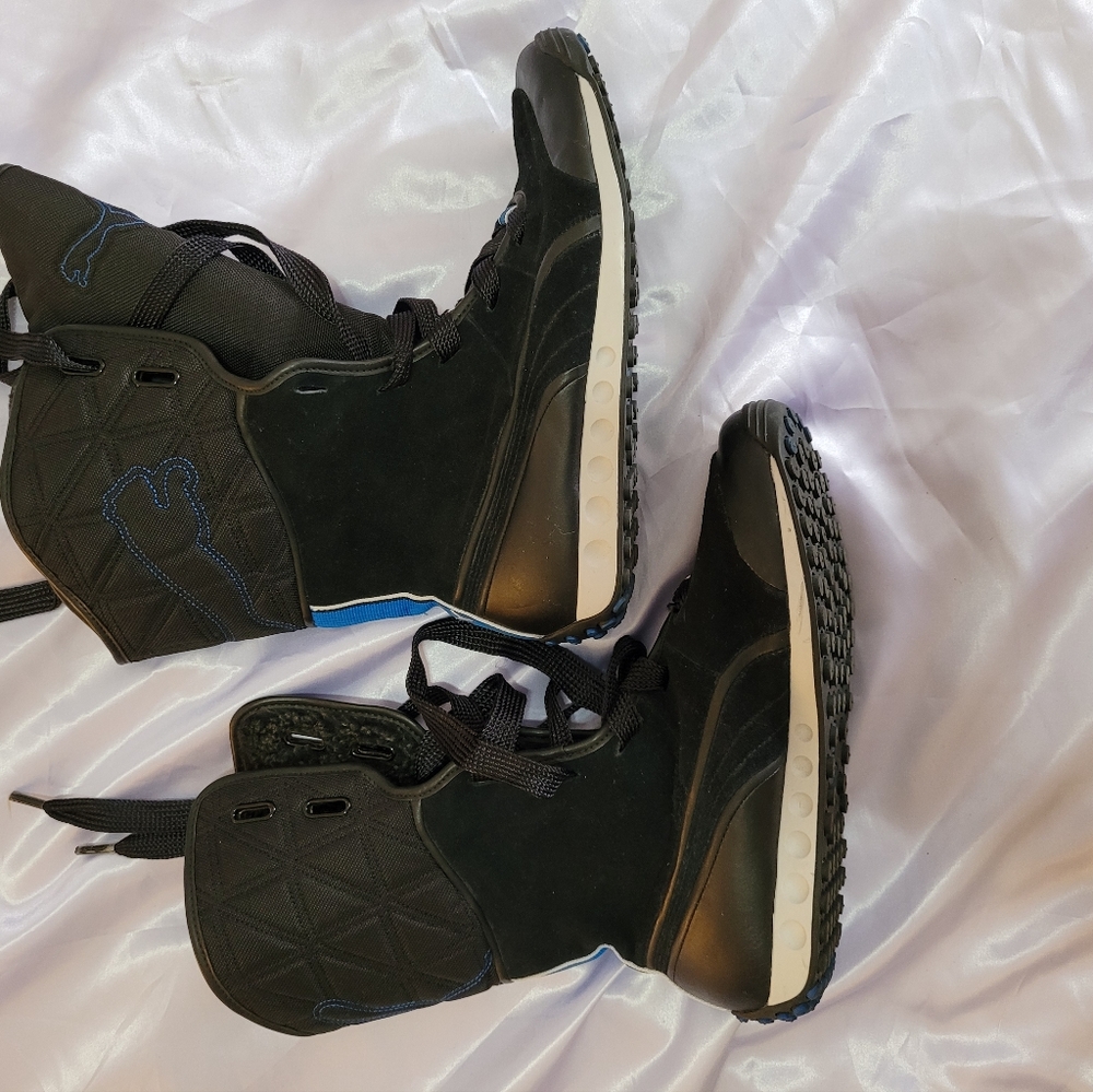 Pilot Ankle boots